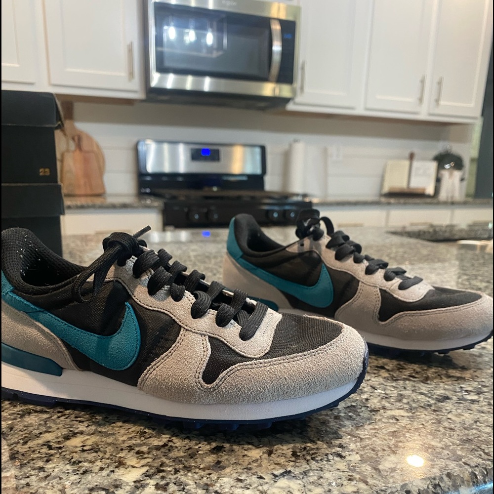 nike shoe size 6.5 customized